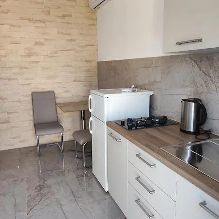 Apartments Katica Metajna Exterior photo