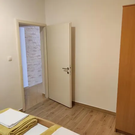 Apartments Katica Metajna Exterior photo